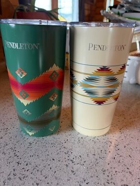 Pendleton Tumbler Pair in Forest Green and Cream with Tribal Motifs
